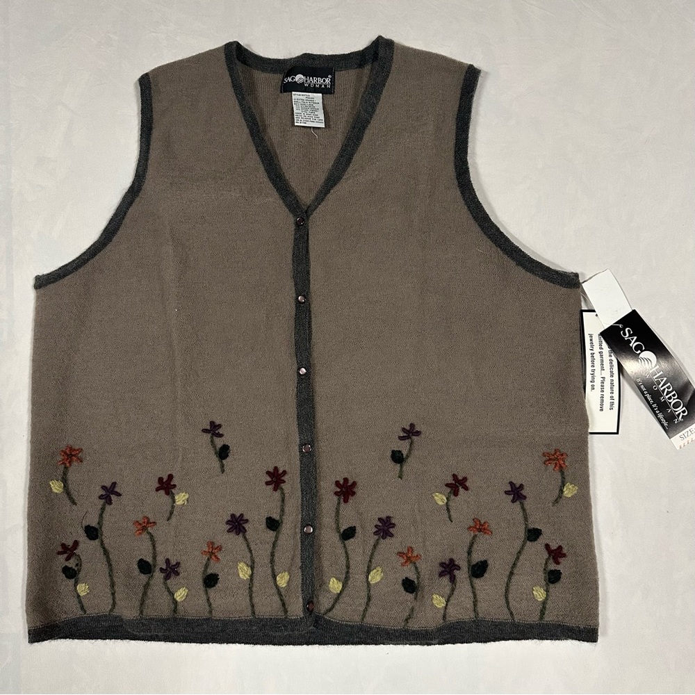 NWT SAG Harbor Floral Embroidered Vest Womens 1x
